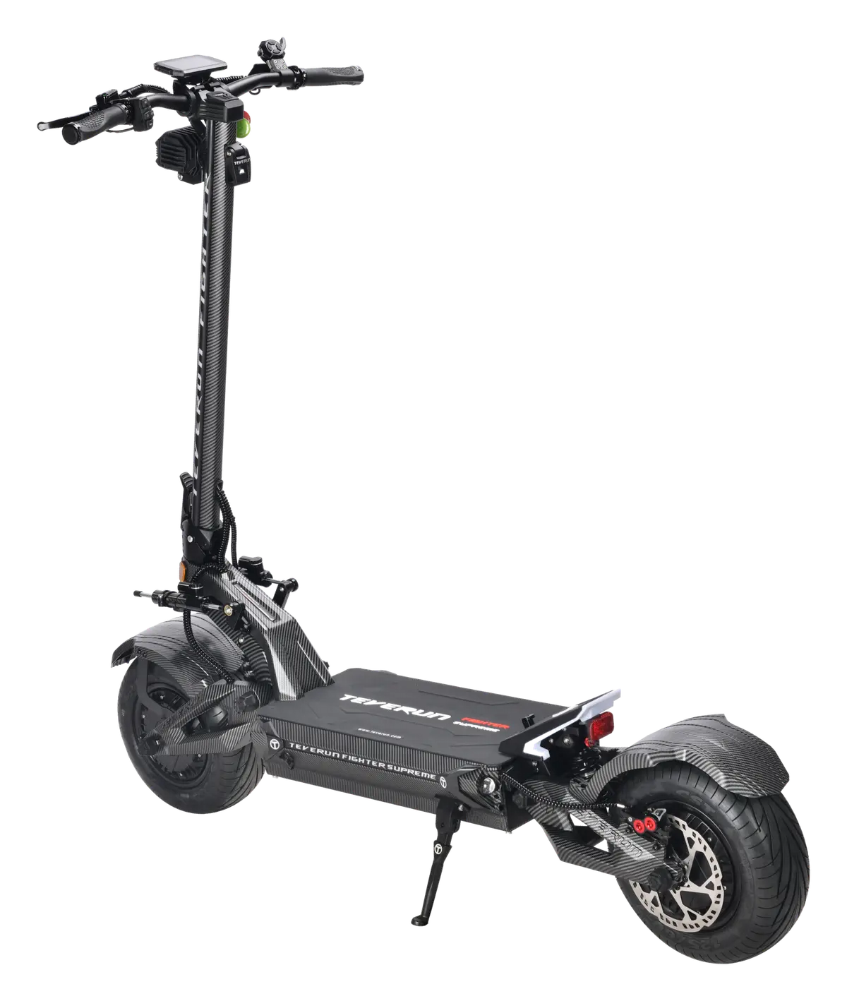 Teverun Fighter Supreme 7260R arkadan çapraz açıdan: arka çamurluk, fren diski ve deck